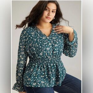 🩷. 1661. 🟰 Floral Green Women's Top